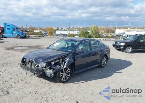 2014 Subaru Legacy 2.5I Limited z USA, uszkodzony, nr VIN 4S3BMBN61E3035576